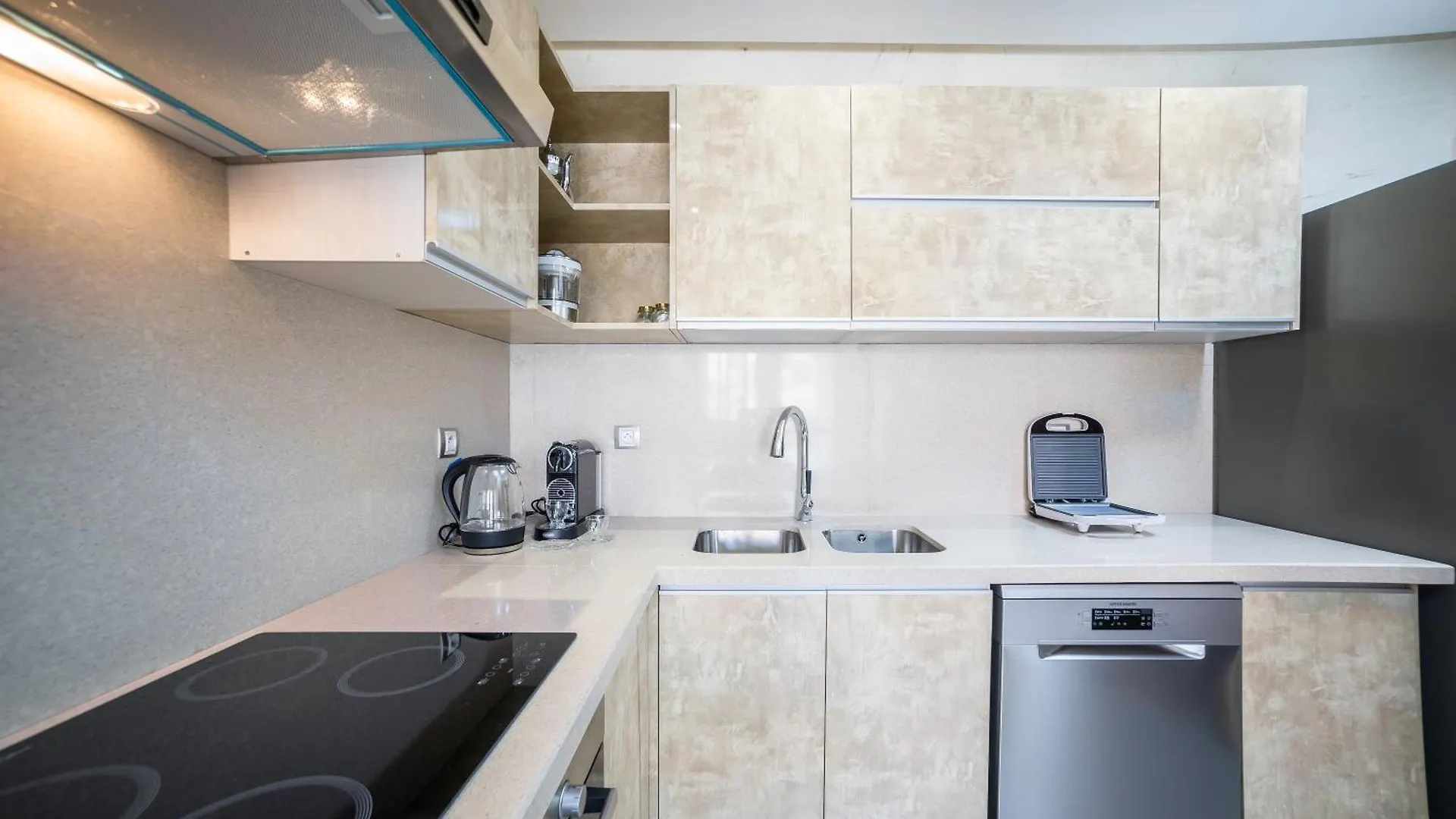 Sea Side Mountain View Apartment Agadir